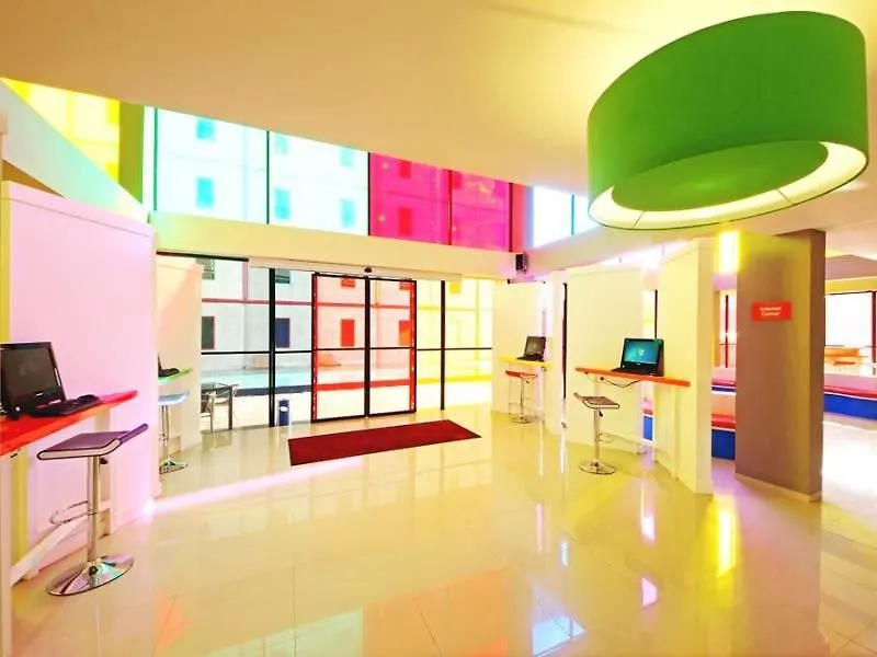 **  Pop! Hotel Kuta Beach Indonesia