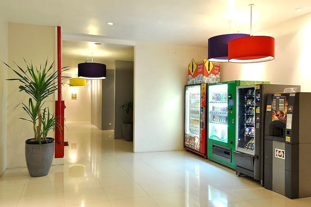 Pop! Hotel Kuta Beach 2*, Кута