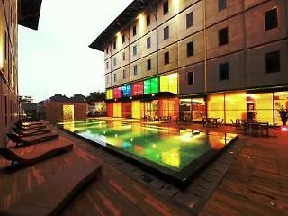 **  Pop! Hotel Kuta Beach Индонезия