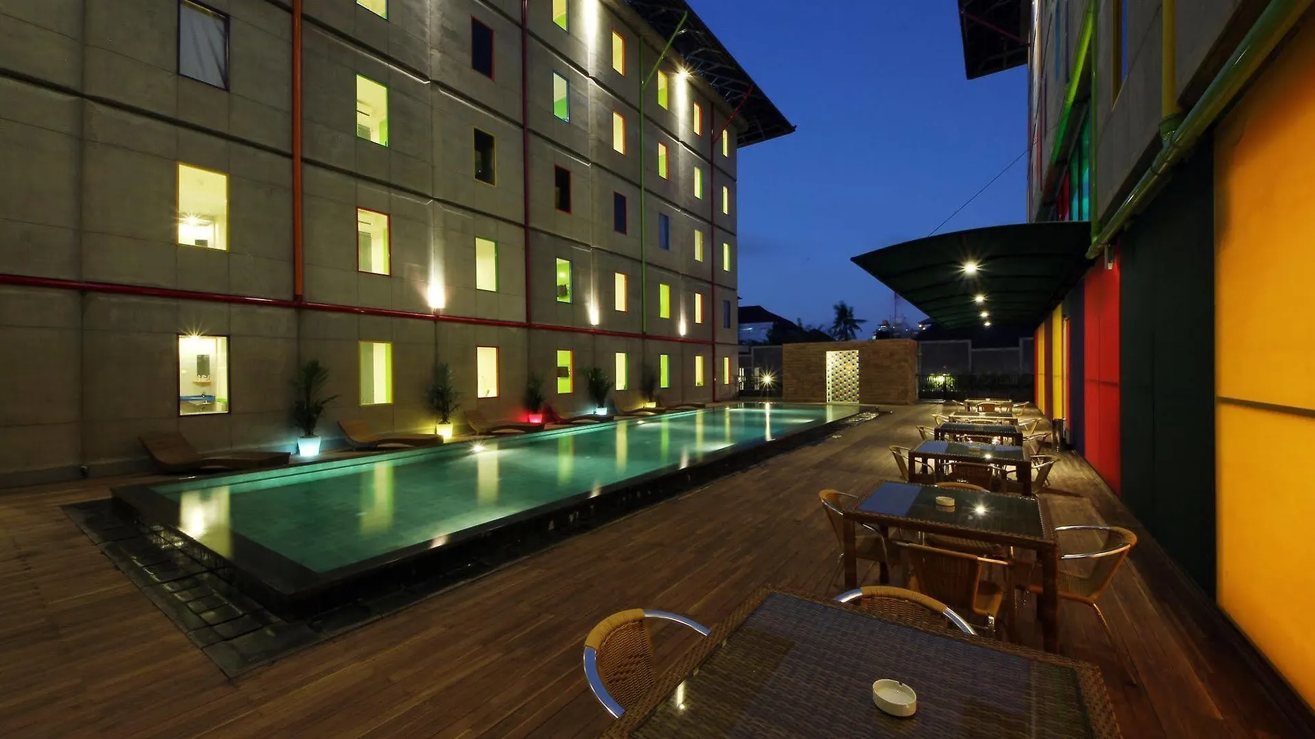 Pop! Hotel Kuta Beach 2*, Кута